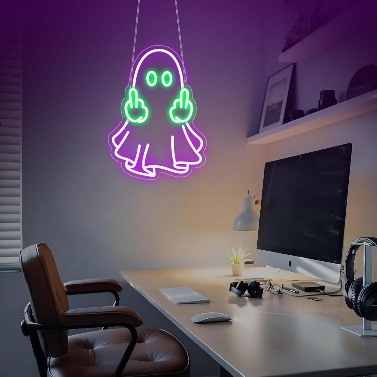 لافتة نيون على شكل شبح تعمل با - مراجعة Neon Sign Party وسعره