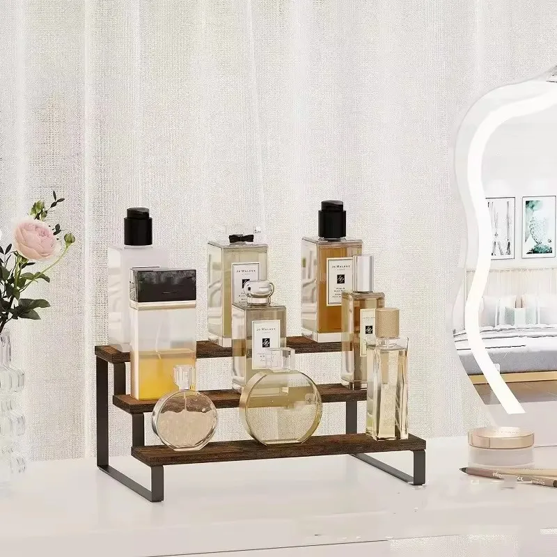 حامل خشبي ثلاثي الطبقات لعرض ا - مراجعة Cupcake Stand Tier وسعره